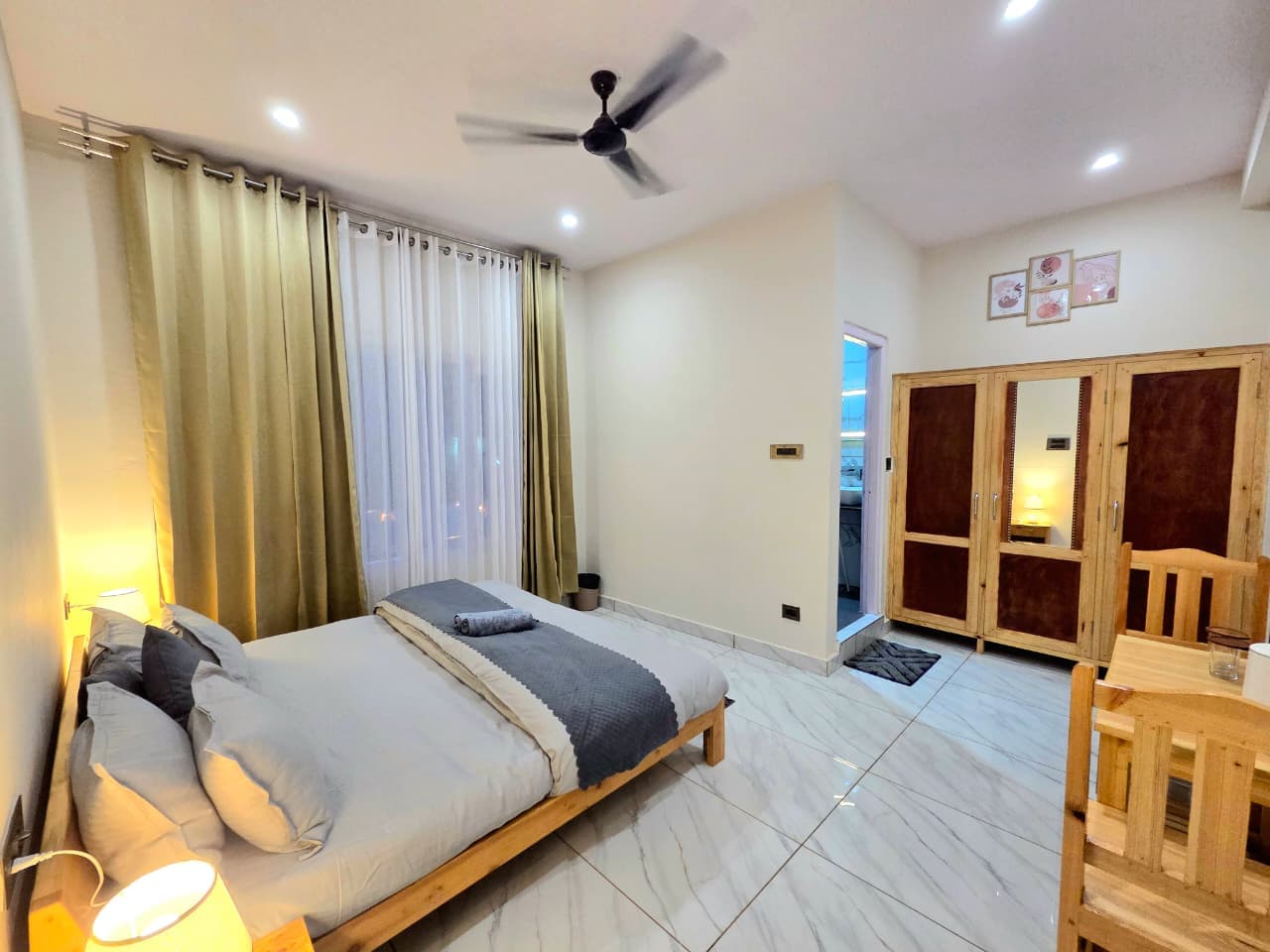 Prafull Hotel